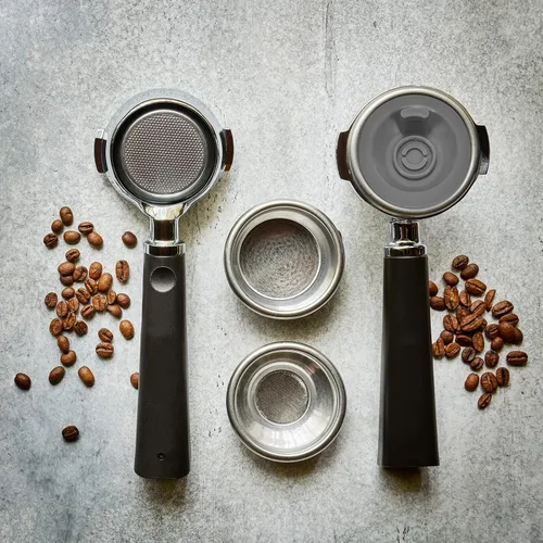 Vista 4 de uxcell Discos de limpieza para máquina de espresso, 1 disco de limpieza de silicona para expreso, disco de descarga trasera de 2.126 in para Gris