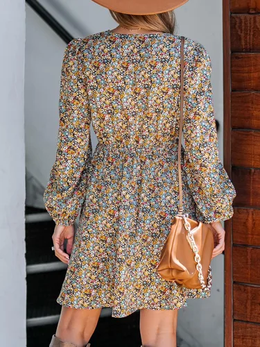 Vista 3 de CUPSHE Mini vestido floral con cuello en V para mujer, manga larga, línea A