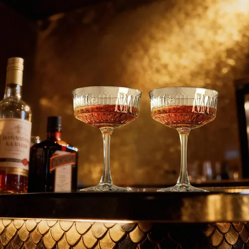 Vista 4 de VIMERPA Copas de Cupé, Juego de 4 Copas de Martini, Copas de Champán Vintage, Copa de Martini Grande de 8oz, Copa de Cóctel de Estilo Retro