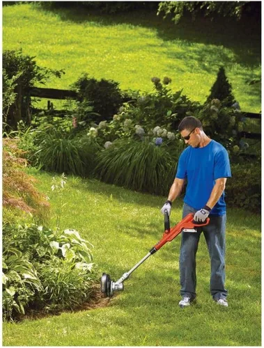 Vista 11 de Black+Decker LST300 - Cortadora y cortadora de bordes de litio de 12 pulgadas / 30.48 cm., 20 V