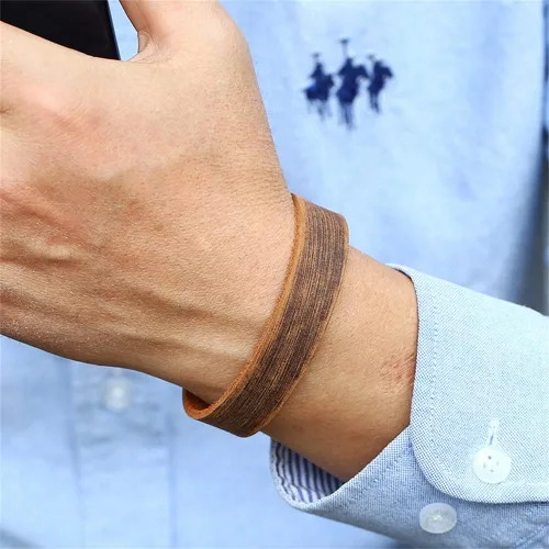 Vista 7 de Reloj de cuarzo de lujo para hombre, correa de cuero de vaca pura y ancha, estilo punk, color marrón
