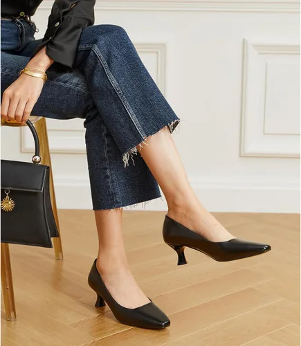 Vista 7 de Trary Zapatos de tacón de gatito para mujer, zapatos de vestir clásicos con punta cuadrada, zapatos casuales de tacón bajo cerrado para mujer oficina