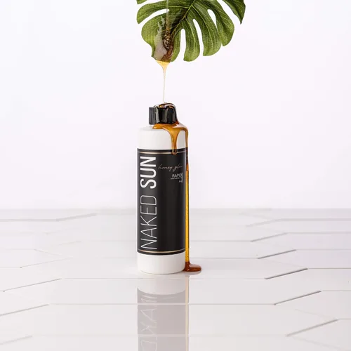 Vista 9 de Naked Sun Honey Glow Spray Tanning Solution Trio Bundle (3 artículos): Bronce Oscuro, Violeta y Rapid Express Aerógrafo Tan Mist