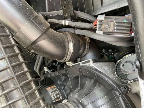 Vista 2 de Codo adaptador de esnórquel para Polaris RZR XP Turbo 2019-2021