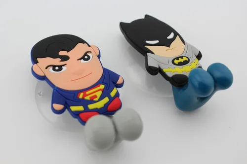 Vista 2 de Bat Superhero - Juego de 2 soportes para cepillos de dientes con ventosa para pared en el baño en casa RV Camper Van