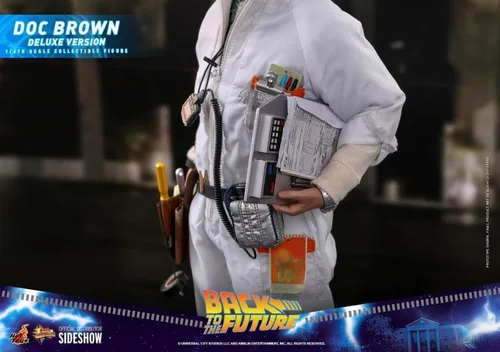 Vista 7 de Hot Toys Doc Brown - Deluxe Regreso al futuro