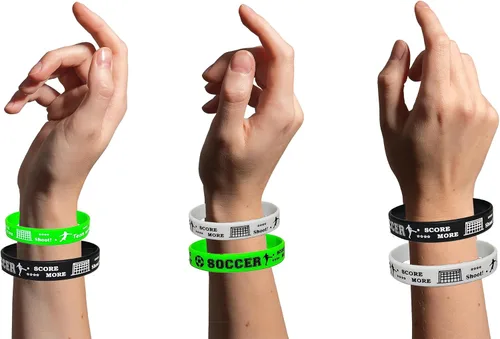 Vista 4 de 24 pulseras de silicona para fiestas de fútbol, inspiradoras, regalos de fiesta deportiva y suministros para premios de cumpleaños
