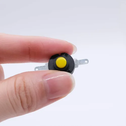 Vista 6 de mxuteuk 30 interruptores de botón micro autobloqueante redondo DC 12V 0.5A 2pin pestillo mini interruptores de encendido/apagado