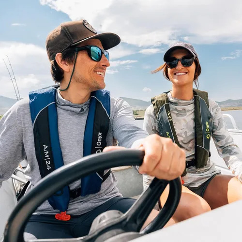 Vista 5 de Onyx A/M-24 Automatic/Manual Inflatable Life Jacket, U.S. Coast Guard Approved, Low Profile, Compact Design, Manual Convertible Inflation Option
