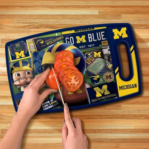 Vista 46 de YouTheFan NCAA Retro Series Tabla de cortar