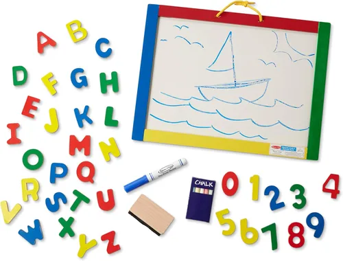 Vista 4 de Melissa & Doug Pizarra magnética y pizarra de borrado en seco con 36 imanes (números y letras mayúsculas), tiza, borrador y bolígrafo de borrado