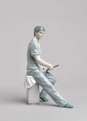 Vista 5 de LLADRÓ Figura de cirujano. Figura de médico de porcelana.