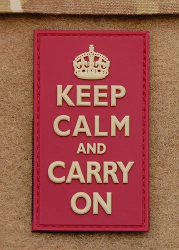 Vista 2 de Parche de PVC Keep Calm and Carry on Morale Seal Armada Afganistán Uksf Ejército Británico