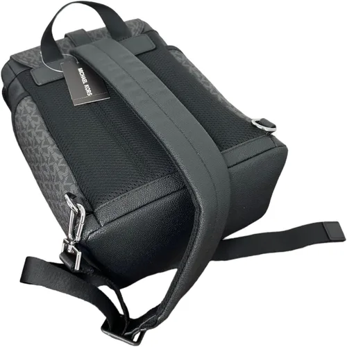 Vista 5 de Michael Kors Cooper MK Logo Mochila deportiva grande (negro), Negro