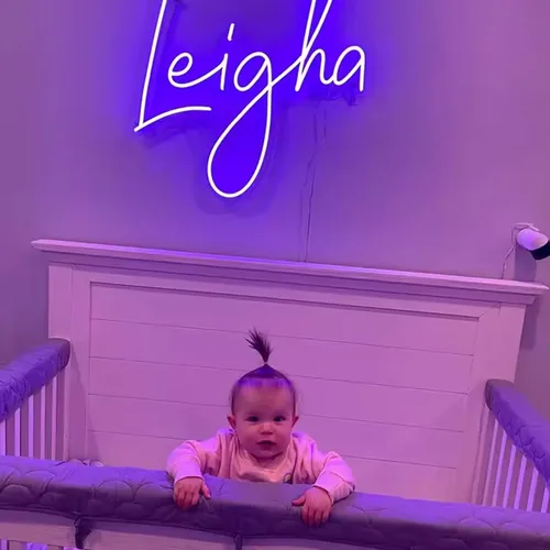 Vista 2 de Letrero de neón personalizado, luces LED personalizadas para decoración de pared de dormitorio, letras para cumpleaños, boda, fiesta, bar, negocio