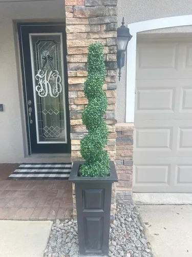 Vista 2 de ALL SEASON GREEN Árbol topiario artificial de 48 pulgadas, boj en espiral en maceta de plástico para uso en interiores o exteriores