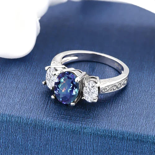 Vista 3 de Anillo ovalado de plata de ley 925 de 3 piedras de cuarzo místico azul milenio y piedra gema, tamaño King moissanita (2.80 quilates), Metal Gema