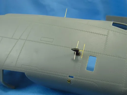 Vista 2 de Metallic Details MDR3203-1/32 B-24. Exterior (HobbyBoss) Escala Modelo kit