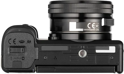 Vista 8 de Sony Cámara sin espejo ZV-E10 con lente de 0.630-1.969 in (negro) (ILCZV-E10L/B) + lente Sony FE PZ de 1.102-5.315 in (SELP28135G) + tarjeta de 64