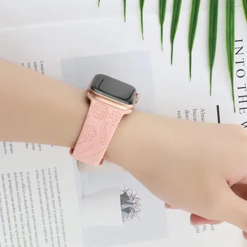 Vista 3 de Paquete de 6 correas de silicona grabadas con estampado floral compatibles con Apple Watch de 1.575 in 1.614 in 1.496 in 1.654 in 1.732 in 1.772 in