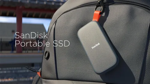 Vista 7 de SanDisk SSD portátil de 2 TB - Hasta 520 MB/s, USB-C, USB 3.2 Gen 2 - SDSSDE30-2T00-G25, unidad de estado sólido Negro