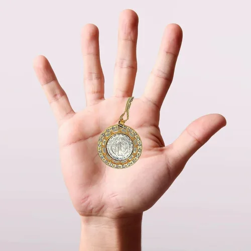 Vista 7 de El mundo cristiano de San Benito colgante con tono dorado y collar de recuerdo de medalla en tono plateado, vbn-fh-233