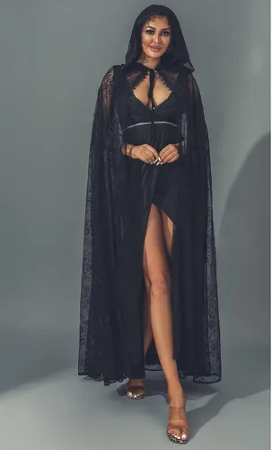 Vista 6 de Unicra Capa larga con capucha de encaje de longitud completa, capa larga para disfraz de Halloween, capa de fiesta de cosplay para mujer