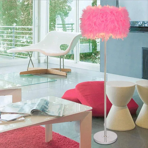 Vista 8 de LAKIQ Lámpara de pie moderna con pantalla de tambor de plumas, iluminación de piso enchufable para sala de estar, dormitorio, lectura (rojo)