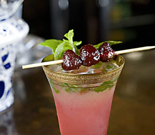 Vista 5 de Amarena Fabbri Wild Cherries & Fabbri Strawberries Combo, 8oz cada uno