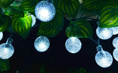 Vista 3 de Cadena de luces solares para exteriores resistentes al agua, 36 pies, 60 LEDs, 8 modos, luces solares de hadas con forma de globo de cristal