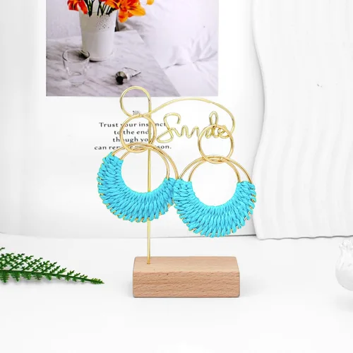 Vista 3 de Ronglry Aretes bohemios de ratán de rafia para mujeres y niñas, ligeros, hechos a mano, de mimbre trenzado, grandes, divertidos, modernos, regalos
