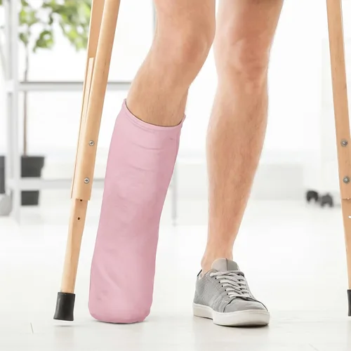 Vista 2 de Boao 2 piezas de fundas moldeadas para piernas, medias cortas medias debajo de la rodilla, manga de pierna para pies, hombres y mujeres (beige, rosa)