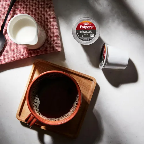 Vista 7 de Folgers Black Silk Coffee, tostado oscuro, cápsulas Keurig K-Cup, 60 unidades 6 cajas (10 unidades), café tostado oscuro, compatible con cafeteras