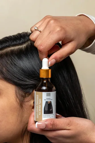 Vista 6 de Aceite orgánico para el crecimiento del cabello, 100 % orgánico prensado en frío, masaje tradicional para el cuero cabelludo y el cabello
