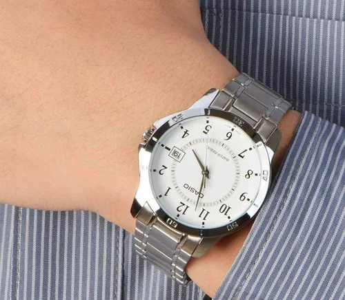 Vista 5 de Casio MTP-V004D-7B Reloj de acero inoxidable con esfera blanca, plateado, Casual