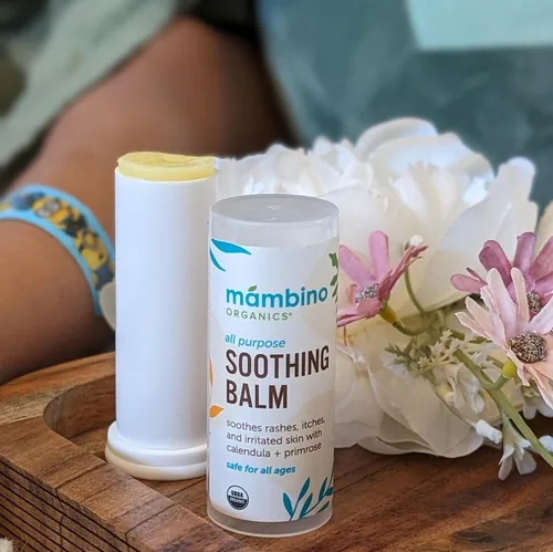 Vista 9 de Mambino Organics Juego para exteriores, spray antiinsectos sin DEET, bálsamo relajante, bálsamo labial vegano, ingredientes orgánicos, sin pruebas