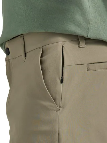 Vista 4 de Lee Pantalón corto sintético de corte regular Extreme Motion para hombre