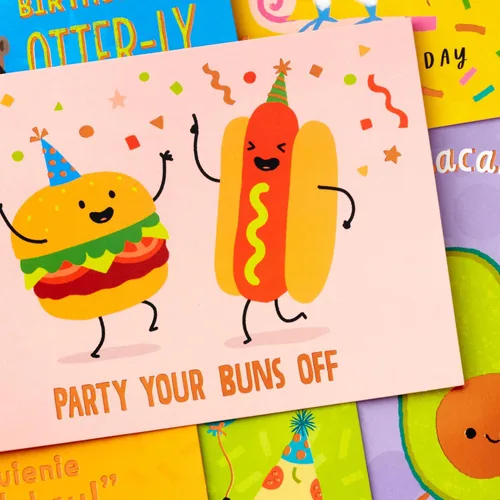Vista 4 de Hallmark - Juego de tarjetas de cumpleaños divertidas (24 tarjetas en blanco con sobres) Chistes de comida, perro, pájaro, nutrias