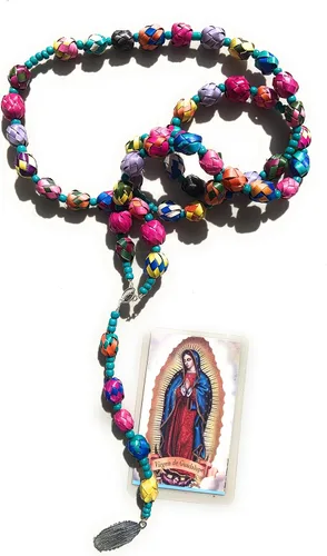 Vista 2 de Rosario hecho a mano Nuestra Señora de Guadalupe Virgen de color de la palma rosario con oración católica cristiana Collar largo Rosario de palma