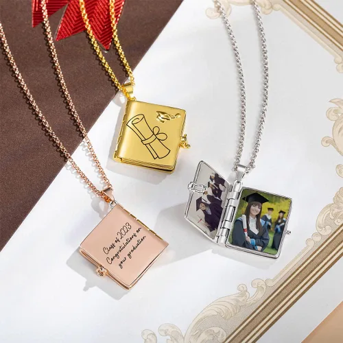 Vista 4 de AILIN Collar de graduación personalizado para mujer, 4 fotos, medallón de graduación de clase de 2023, regalo conmemorativo para su novia, hija