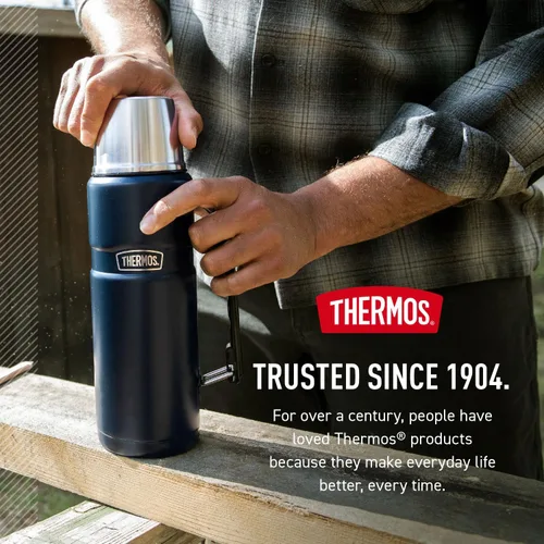 Vista 7 de Botella inoxidable para bebidas de 68 onzas líquidas, modelo King, de la marca Thermos, Acero inoxidable
