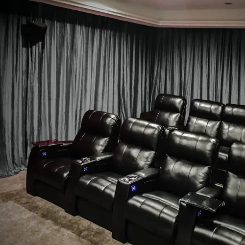 Vista 10 de ChadMade Cortina blackout de terciopelo para cine en casa, panel plisado de 84 pulgadas de ancho x 96 pulgadas de largo (1 panel), para auditorio