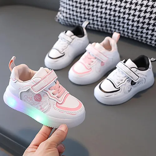 Vista 4 de Zapatos deportivos con luces LED para niños zapatos con luz zapatos blancos pequeños antideslizantes parte inferior suave morado 12-18 meses