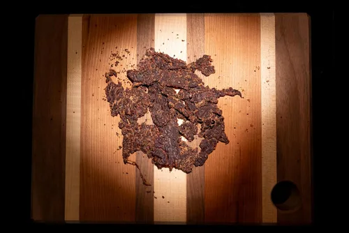 Vista 4 de Woodsman's Reserve Receta original pechuga cecina de ternera.