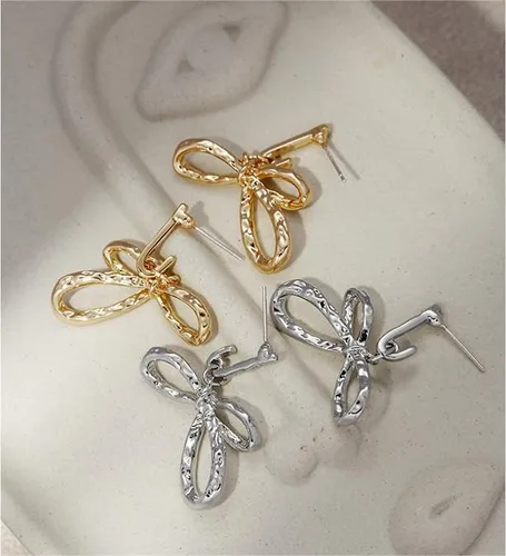 Vista 2 de Aretes de aro pequeños y ligeros con lazo de oro de 14 quilates para mujeres y niñas