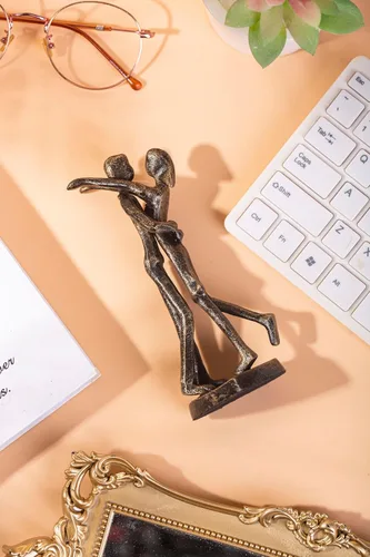 Vista 5 de Regalo de escultura de hierro para 6º aniversario, estatua romántica de pareja para ella, decoración de metal negro hecha a mano, boda, San
