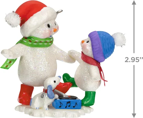 Vista 5 de Hallmark Keepsake Adorno de Navidad 2023, haciendo recuerdos bailando al ritmo, regalos para ella