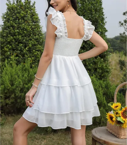 Vista 4 de Byinns Vestido corto sin mangas con cuello cuadrado para mujer, cintura alta, espalda descubierta, escalonado, tirantes fruncidos, casual, corto