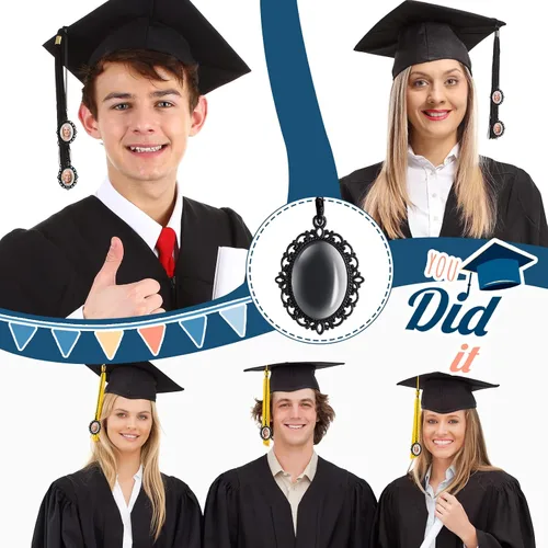 Vista 4 de Sureio 20 dijes de graduación para fotos 2026 con diseño de gorra de graduación conmemorativa con borlas, cadenas de fotos antiguas personalizadas