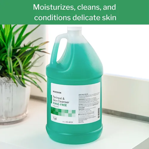 Vista 3 de McKesson Limpiador para Piel Perineal, 1 Galón [Paquete de 1] Jabón Corporal Sin Enjuague para Cuidado de Incontinencia u Ostomias, Aroma Herbal